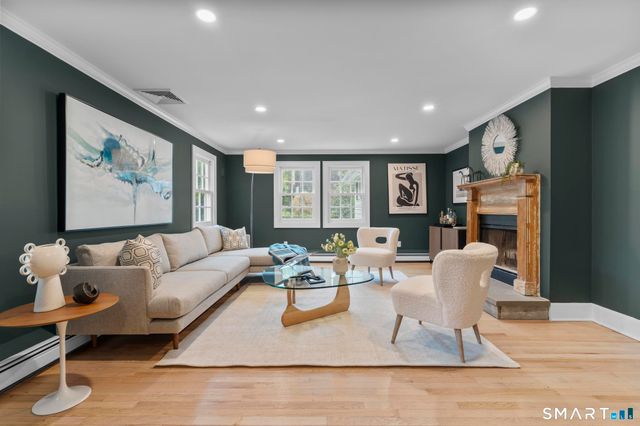 10 Hyde Ridge Road, Weston, CT 06883