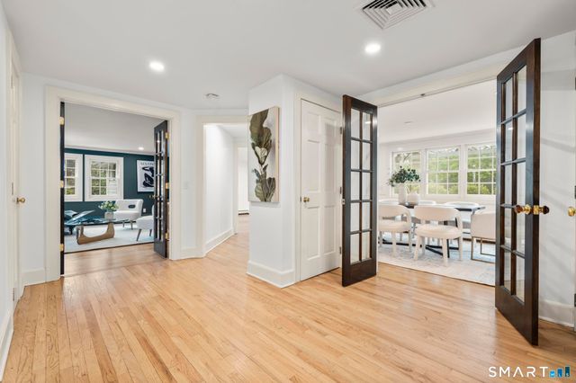 10 Hyde Ridge Road, Weston, CT 06883