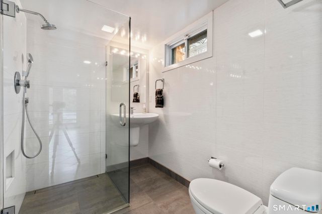 10 Hyde Ridge Road, Weston, CT 06883