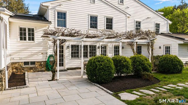 10 Hyde Ridge Road, Weston, CT 06883