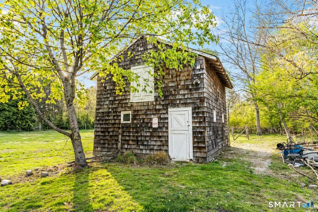 10 Hyde Ridge Road, Weston, CT 06883