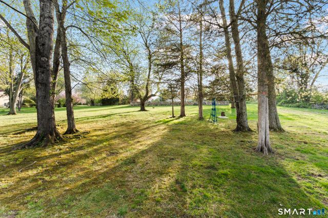 10 Hyde Ridge Road, Weston, CT 06883
