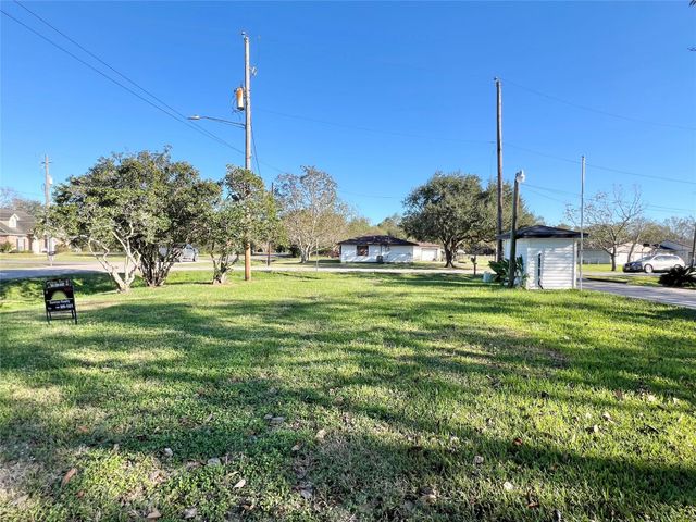 3806 Peck Street, Santa Fe, TX 77517