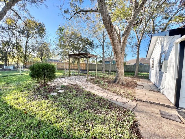3806 Peck Street, Santa Fe, TX 77517