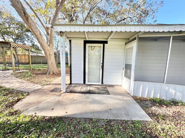 3806 Peck Street, Santa Fe, TX 77517