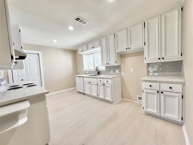 3806 Peck Street, Santa Fe, TX 77517