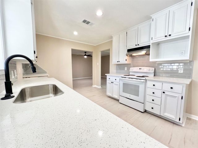 3806 Peck Street, Santa Fe, TX 77517