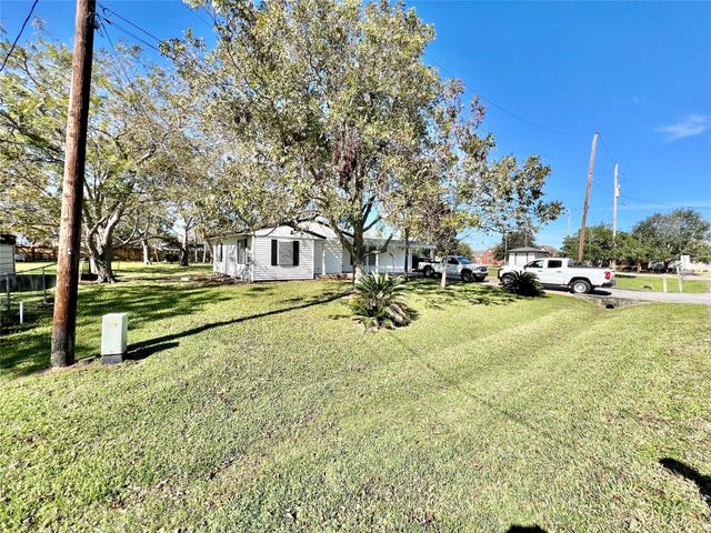 3806 Peck Street, Santa Fe, TX 77517