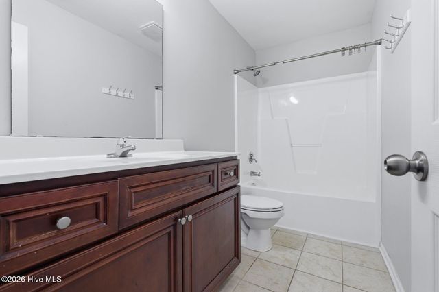 108 Blossom Court, Maple Hill, NC 28454