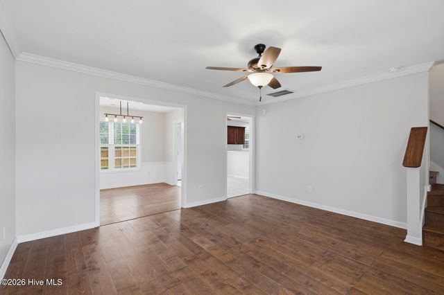 108 Blossom Court, Maple Hill, NC 28454