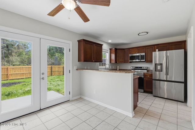 108 Blossom Court, Maple Hill, NC 28454