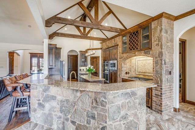 1201 Bluff Springs Drive, Fort Worth, TX 76052