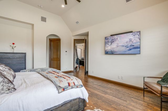 1201 Bluff Springs Drive, Fort Worth, TX 76052