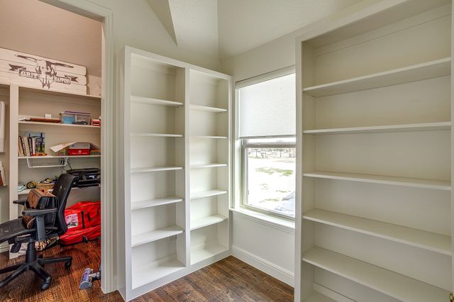 1201 Bluff Springs Drive, Fort Worth, TX 76052