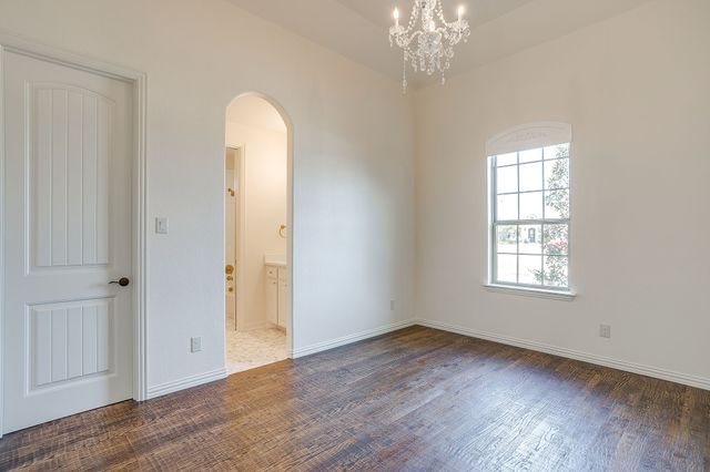 1201 Bluff Springs Drive, Fort Worth, TX 76052