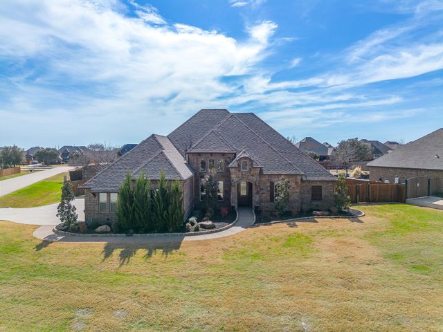 1201 Bluff Springs Drive, Fort Worth, TX 76052