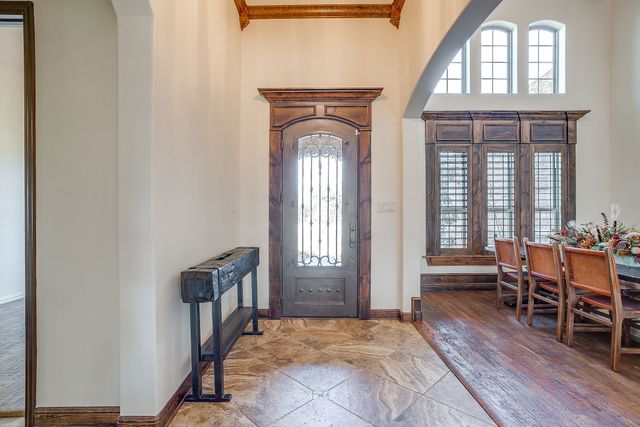 1201 Bluff Springs Drive, Fort Worth, TX 76052