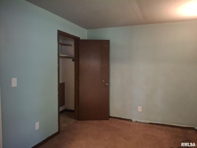 3107 N MOLLECK Drive, Peoria, IL 61604