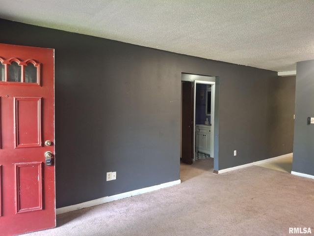 3107 N MOLLECK Drive, Peoria, IL 61604