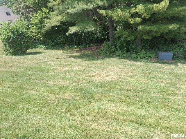 3107 N MOLLECK Drive, Peoria, IL 61604