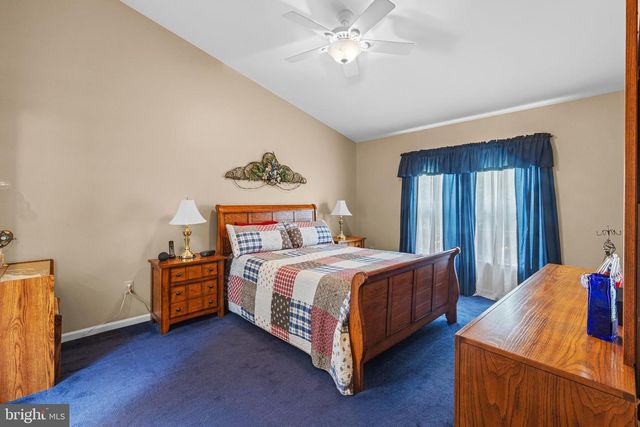 48 MORRIS DR, Sicklerville, NJ 08081