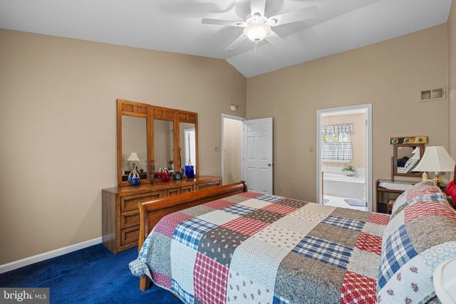 48 MORRIS DR, Sicklerville, NJ 08081