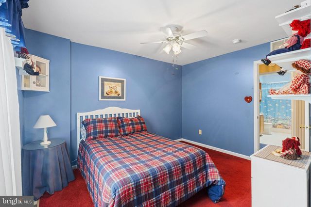 48 MORRIS DR, Sicklerville, NJ 08081