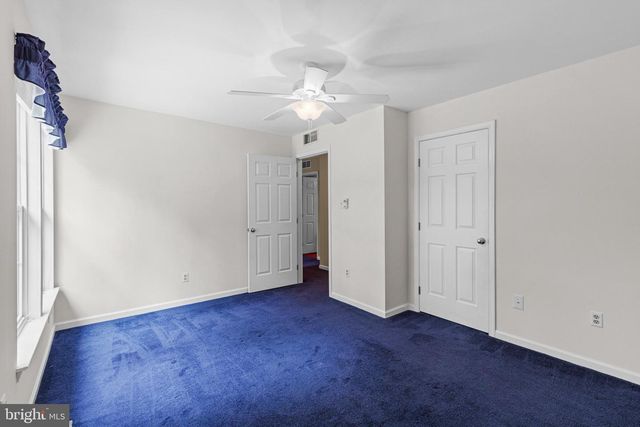 48 MORRIS DR, Sicklerville, NJ 08081