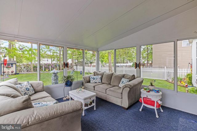 48 MORRIS DR, Sicklerville, NJ 08081