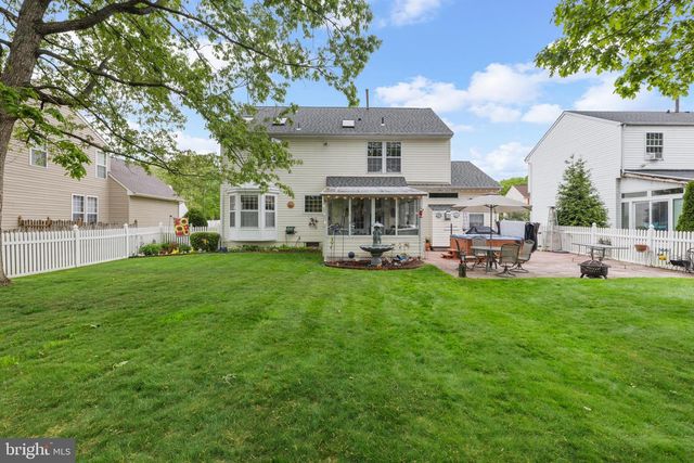 48 MORRIS DR, Sicklerville, NJ 08081