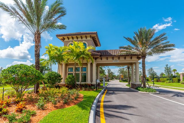 239 SE Courances Drive, Port St. Lucie, Port St Lucie, FL 34984