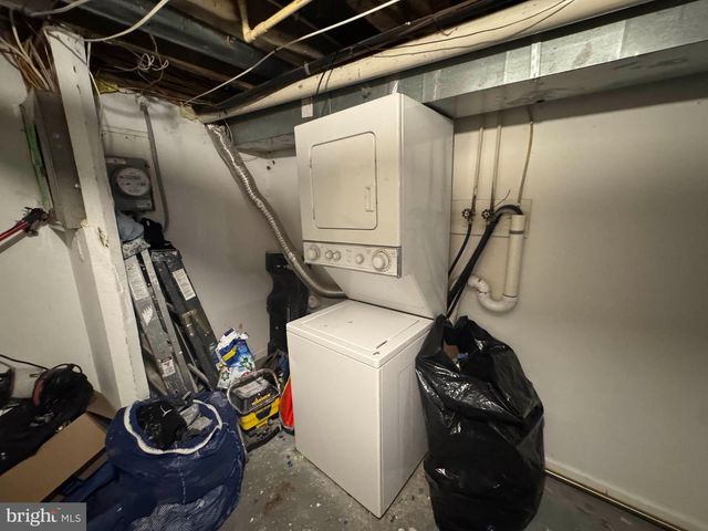 2313 ASHLAND AVE, Baltimore, MD 21205