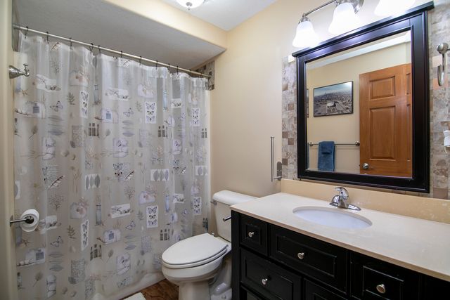 6011 Park View Drive, Bourbonnais, IL 60914