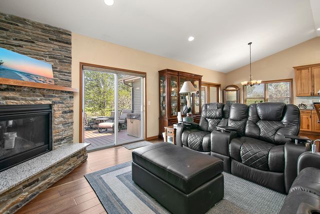 6011 Park View Drive, Bourbonnais, IL 60914