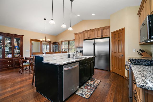 6011 Park View Drive, Bourbonnais, IL 60914