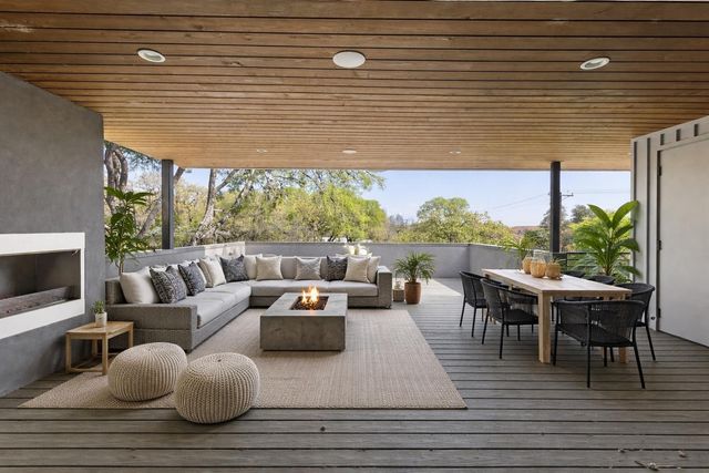 700 Wayside DR, Austin, TX 78703