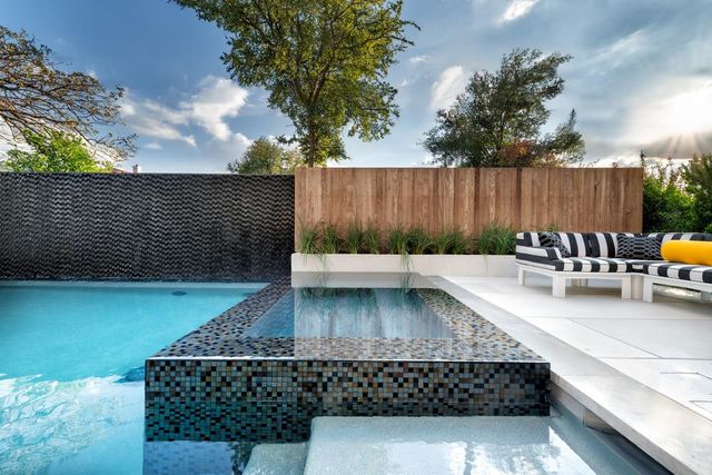 700 Wayside DR, Austin, TX 78703