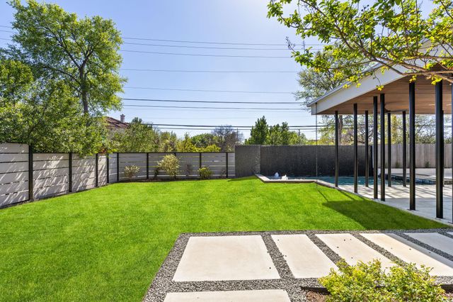 700 Wayside DR, Austin, TX 78703