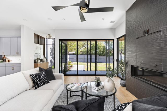 700 Wayside DR, Austin, TX 78703