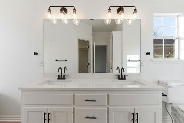 3050 N Pyrite Drive, Fayetteville, AR 72704