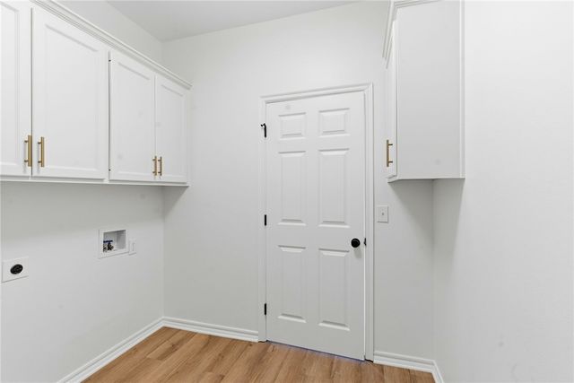 3050 N Pyrite Drive, Fayetteville, AR 72704