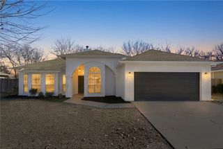 3050 N Pyrite Drive, Fayetteville, AR 72704