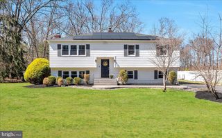 97 THREE BRIDGE RD, Shamong, NJ 08088