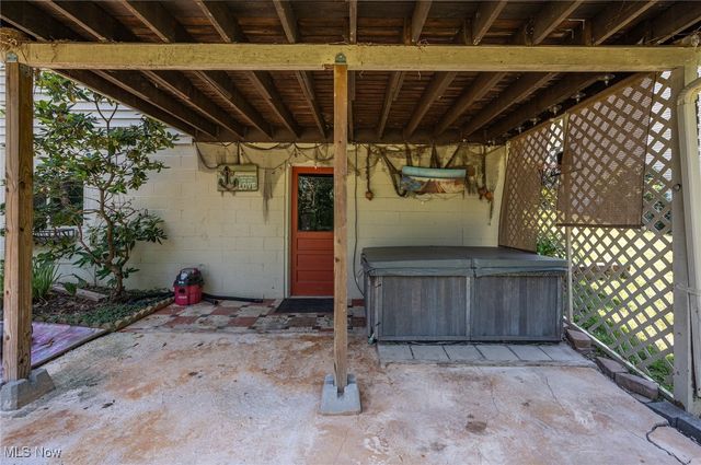 24 Heather Circle, Washington, WV 26181