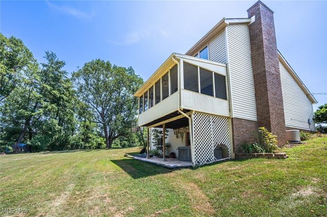 24 Heather Circle, Washington, WV 26181