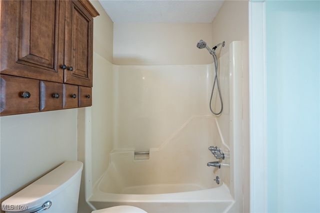 24 Heather Circle, Washington, WV 26181