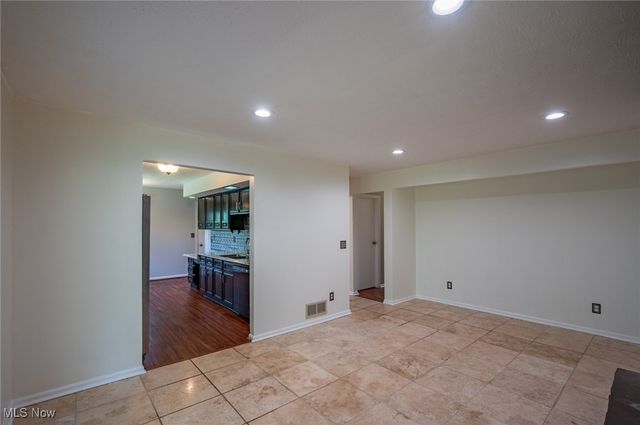 24 Heather Circle, Washington, WV 26181