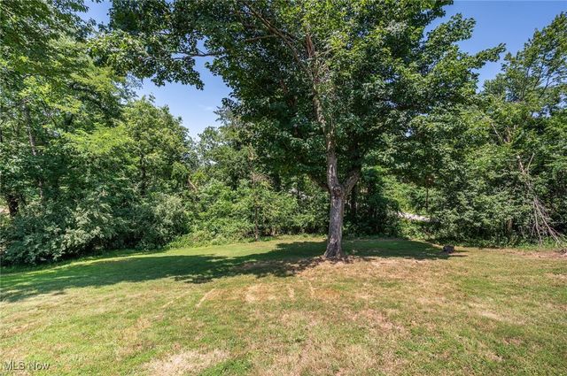 24 Heather Circle, Washington, WV 26181