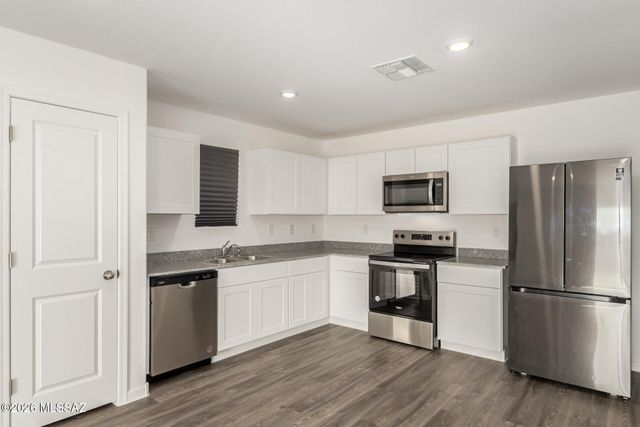 9933 W Concordia Drive, Arizona City, AZ 85123