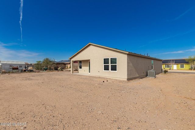 9933 W Concordia Drive, Arizona City, AZ 85123